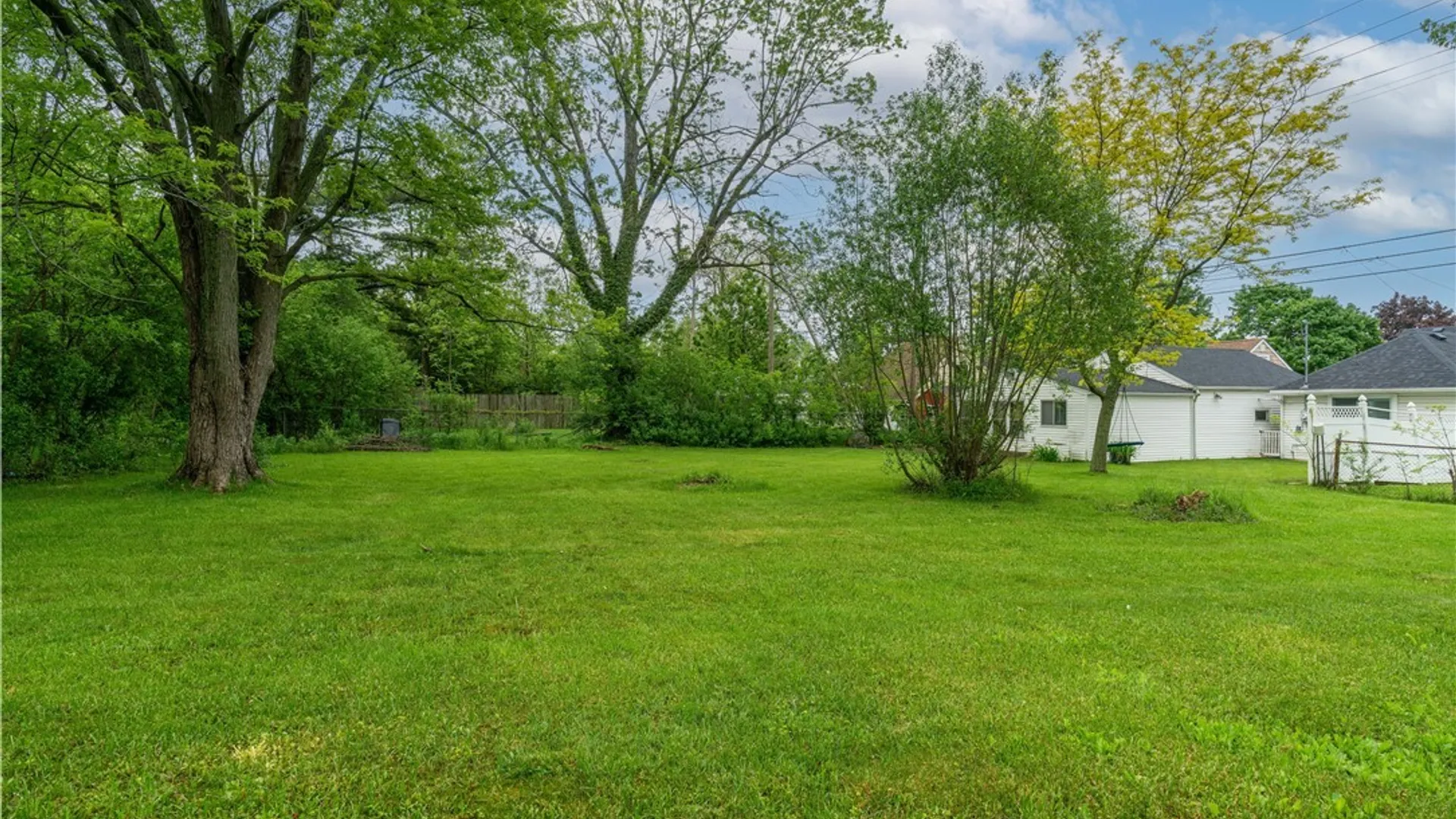 Property at 110 Balbach Drive, Cheektowaga, NY 14225 28