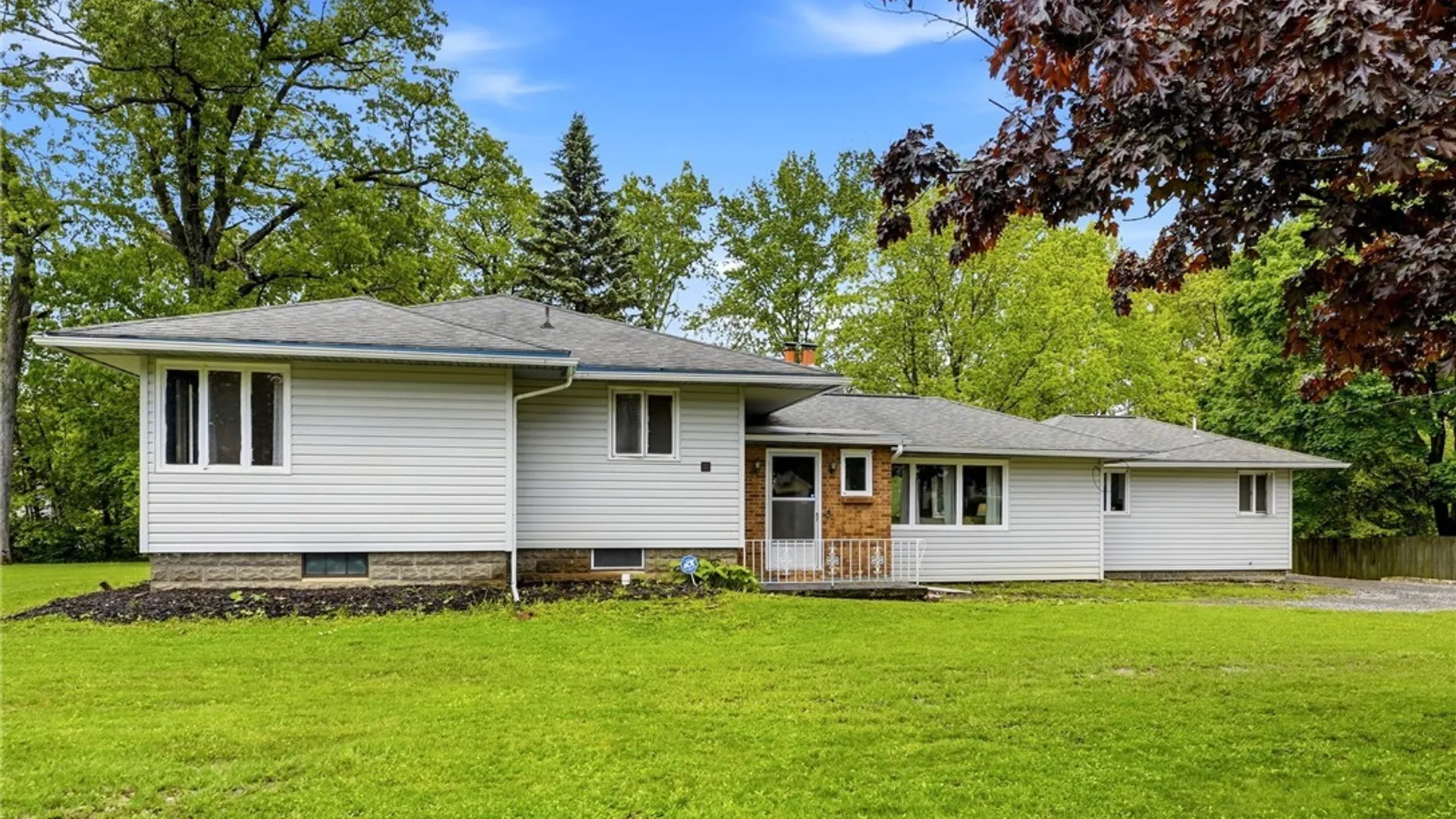 Property at 2061 Kimble Avenue, North Collins, NY 14111 2