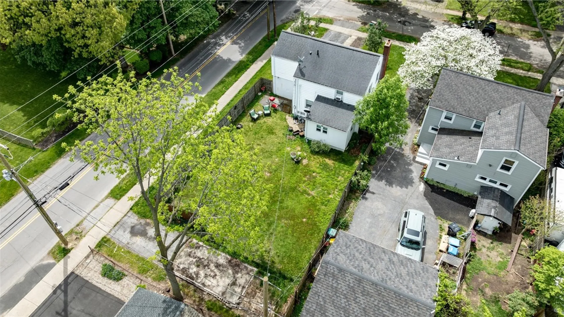 Property at 202 Biltmore Drive, Irondequoit, NY 14617 33