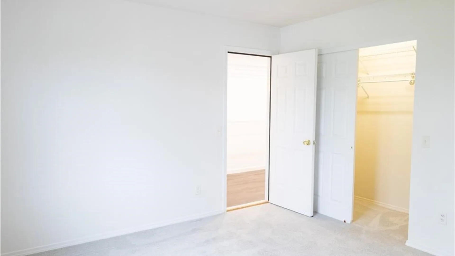 Property at 287 Sunny Mill Lane, Greece, NY 14626 17