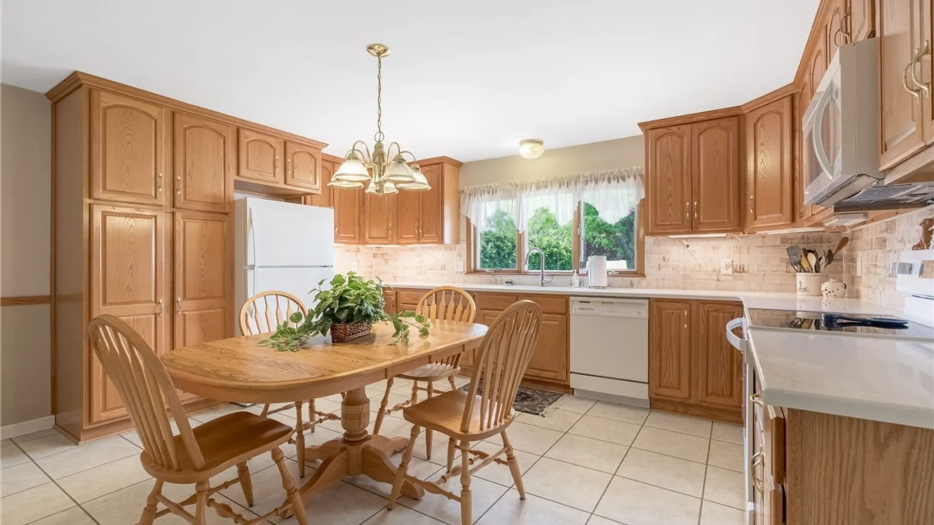 Property at 291 Macarthur Drive, Amherst, NY 14221 4