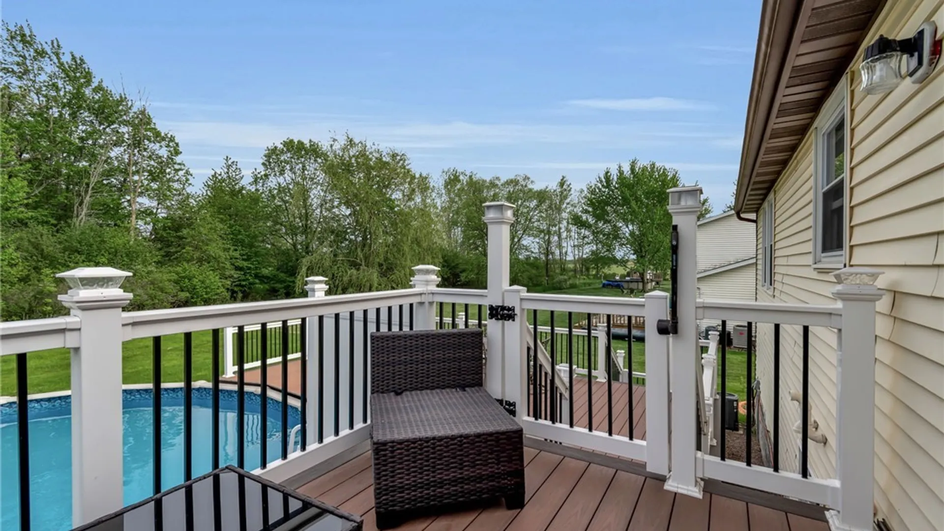 Property at 6658 Royal Parkway, Lockport Town, NY 14094 46