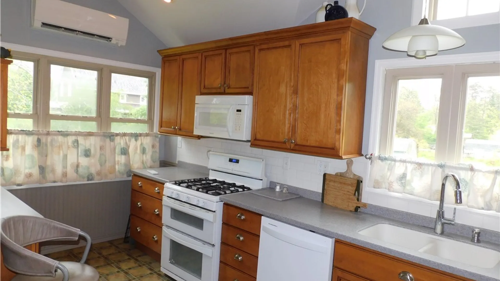 Property at 1593 S Creek Rd, Evans, NY 14047 7