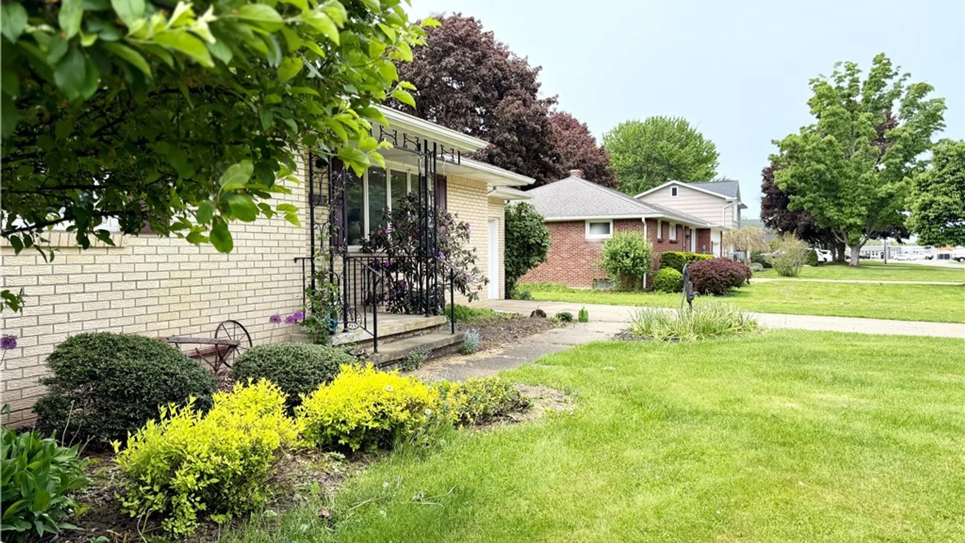 Property at 4005 Staley Drive, Hamburg, NY 14075 21