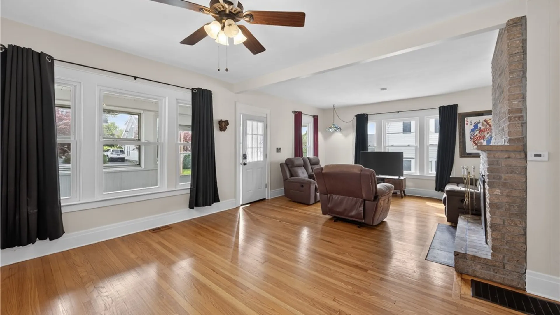 Property at 116 Malverne Dr, Syracuse, NY 13208 12