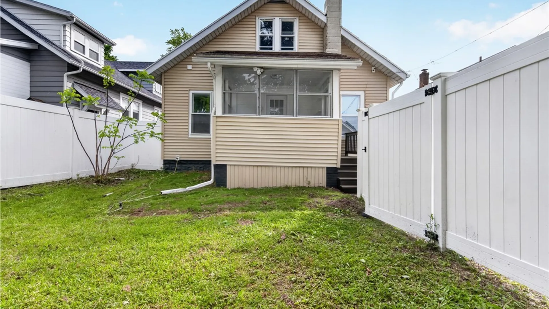 Property at 116 Malverne Dr, Syracuse, NY 13208 43