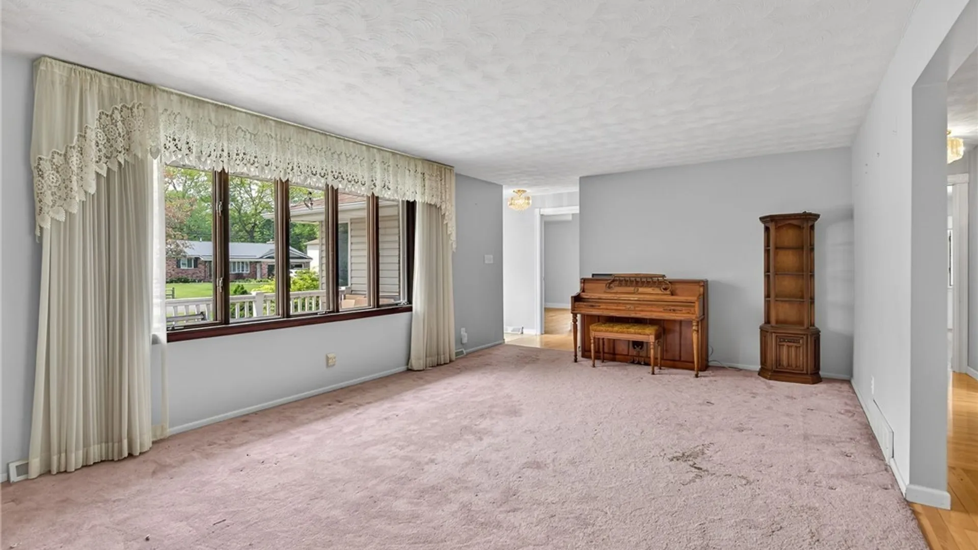 Property at 7706 Saint Joseph Road, Niagara, NY 14304 19