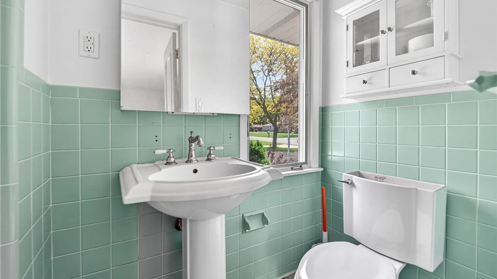 Property at 7706 Saint Joseph Road, Niagara, NY 14304 28