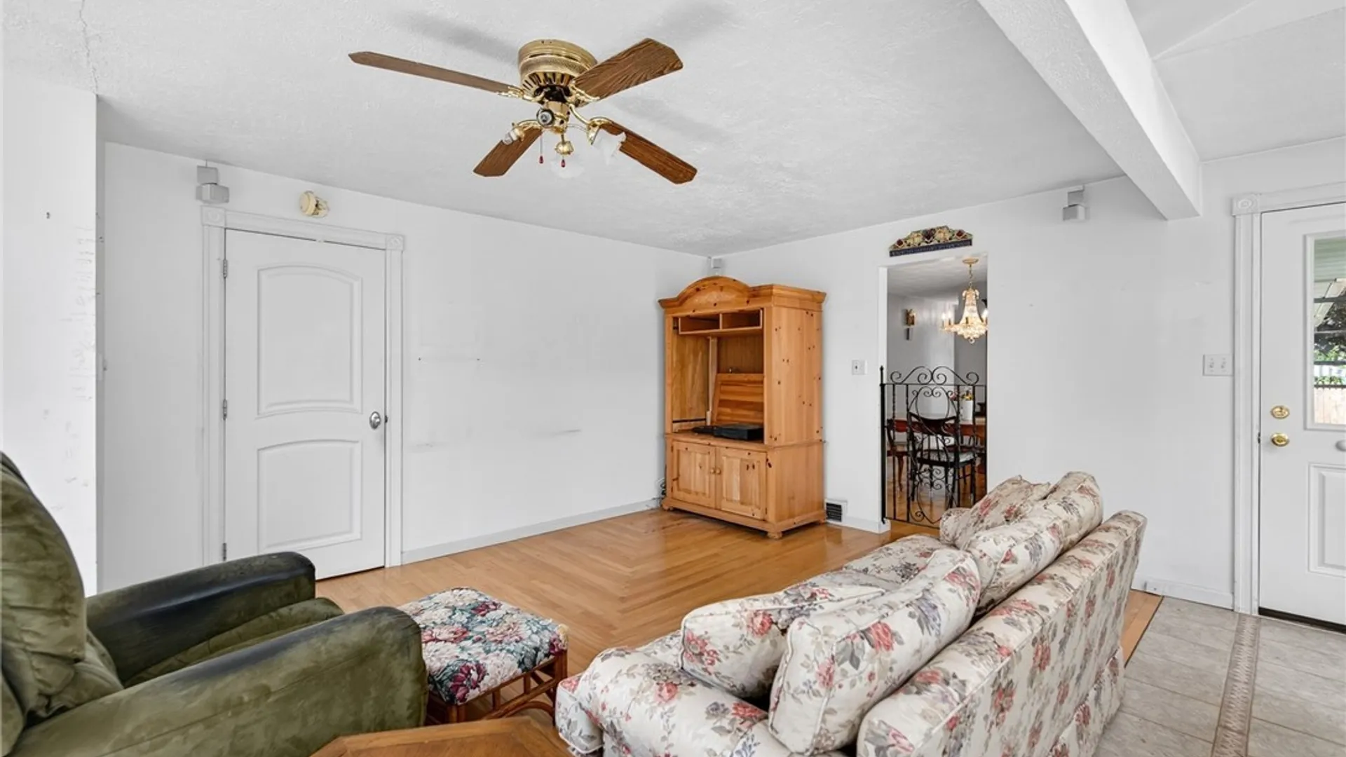 Property at 7706 Saint Joseph Road, Niagara, NY 14304 8