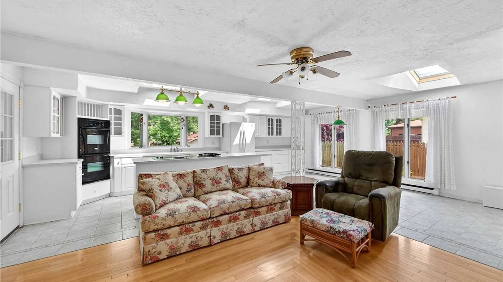 Property at 7706 Saint Joseph Road, Niagara, NY 14304 9