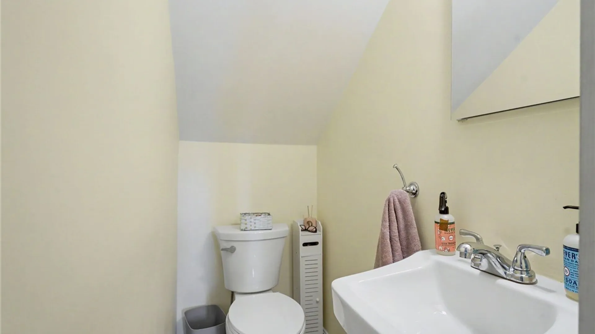 Property at 34 Dellwood Place, Cheektowaga, NY 14225 22