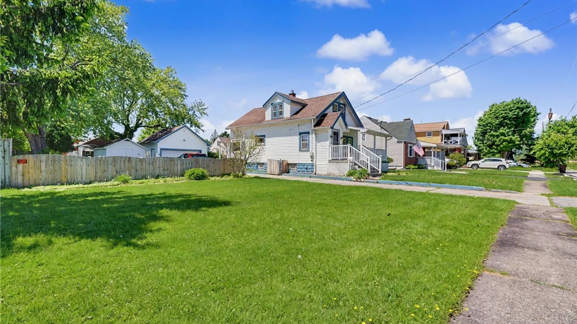 Property at 34 Dellwood Place, Cheektowaga, NY 14225 3
