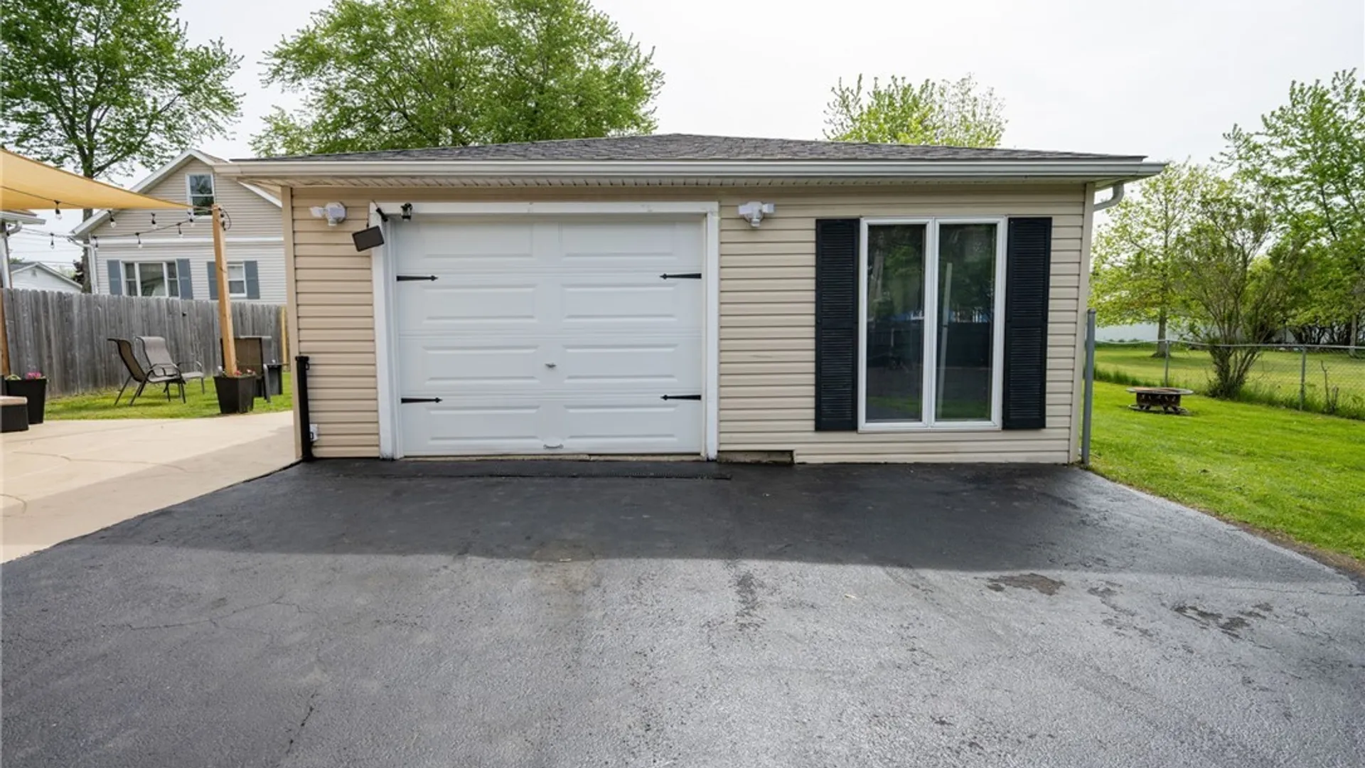 Property at 55 Lind Avenue, West Seneca, NY 14224 38