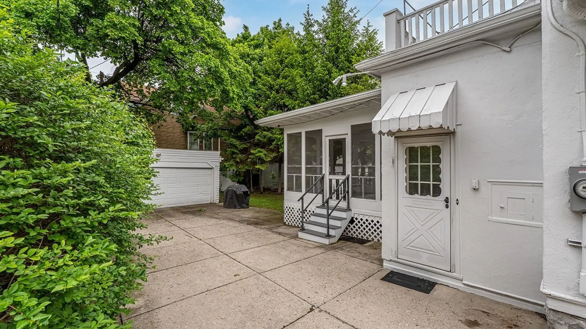Property at 10 Summit Avenue, Buffalo, NY 14214 36