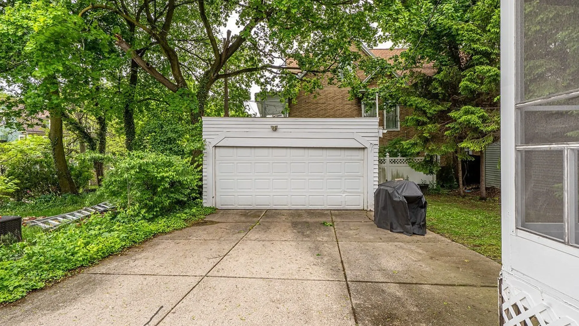 Property at 10 Summit Avenue, Buffalo, NY 14214 38