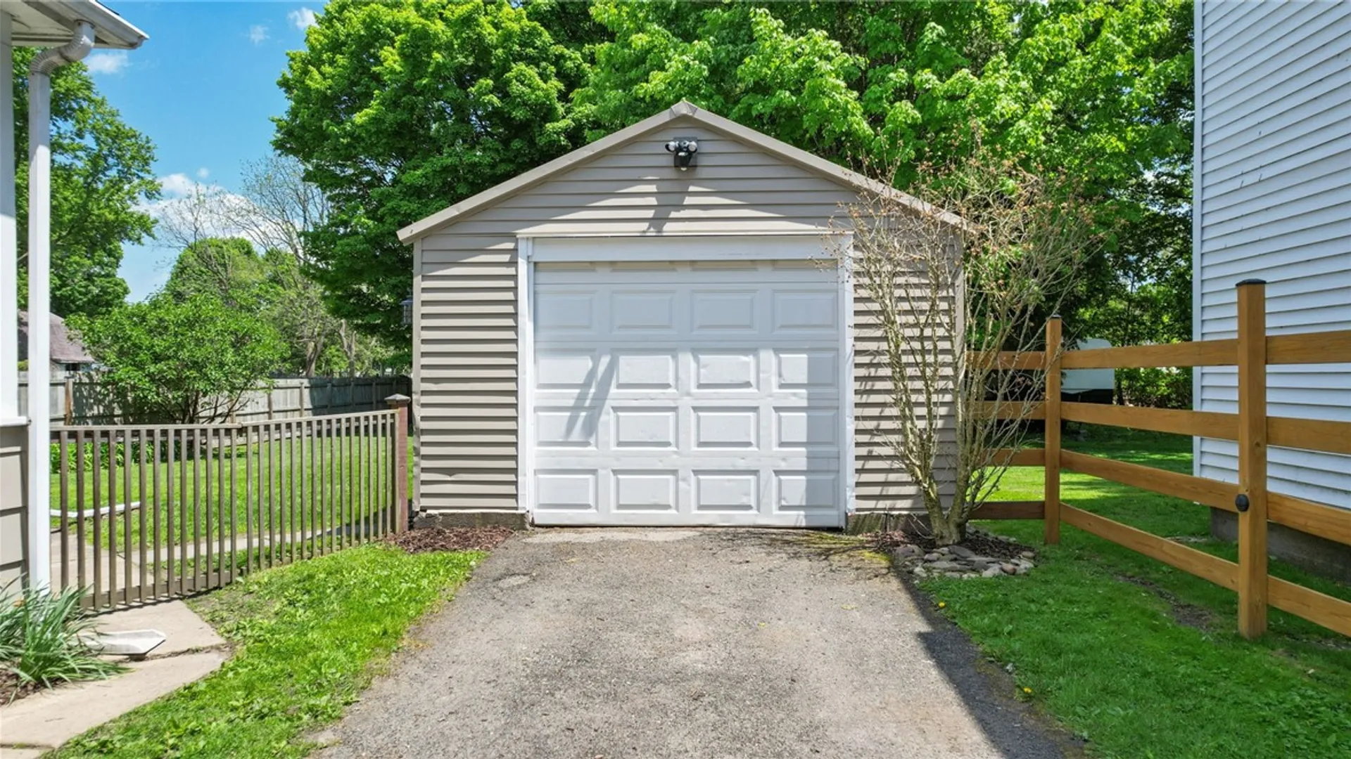 Property at 519 Herrick Street, Elmira City, NY 14904 40