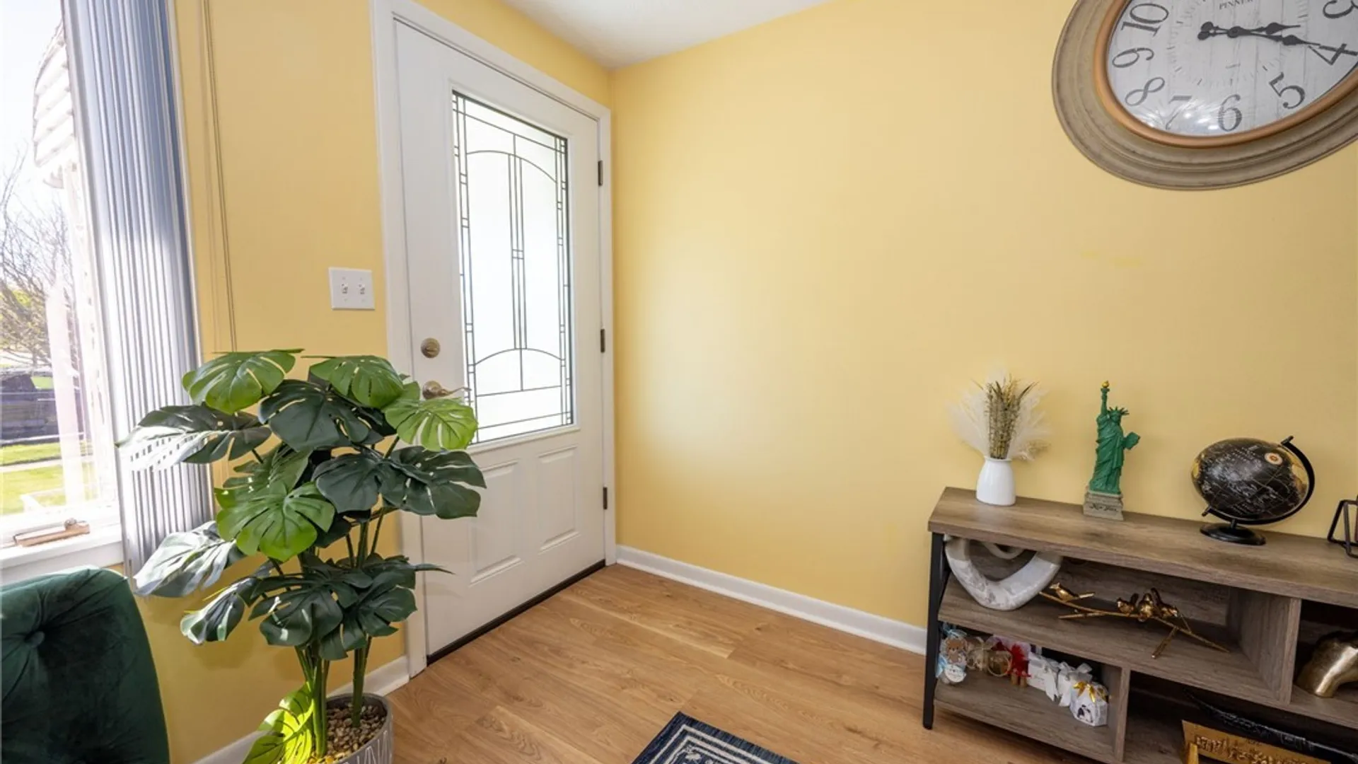 Property at 89 Homeworth Parkway, Cheektowaga, NY 14225 10