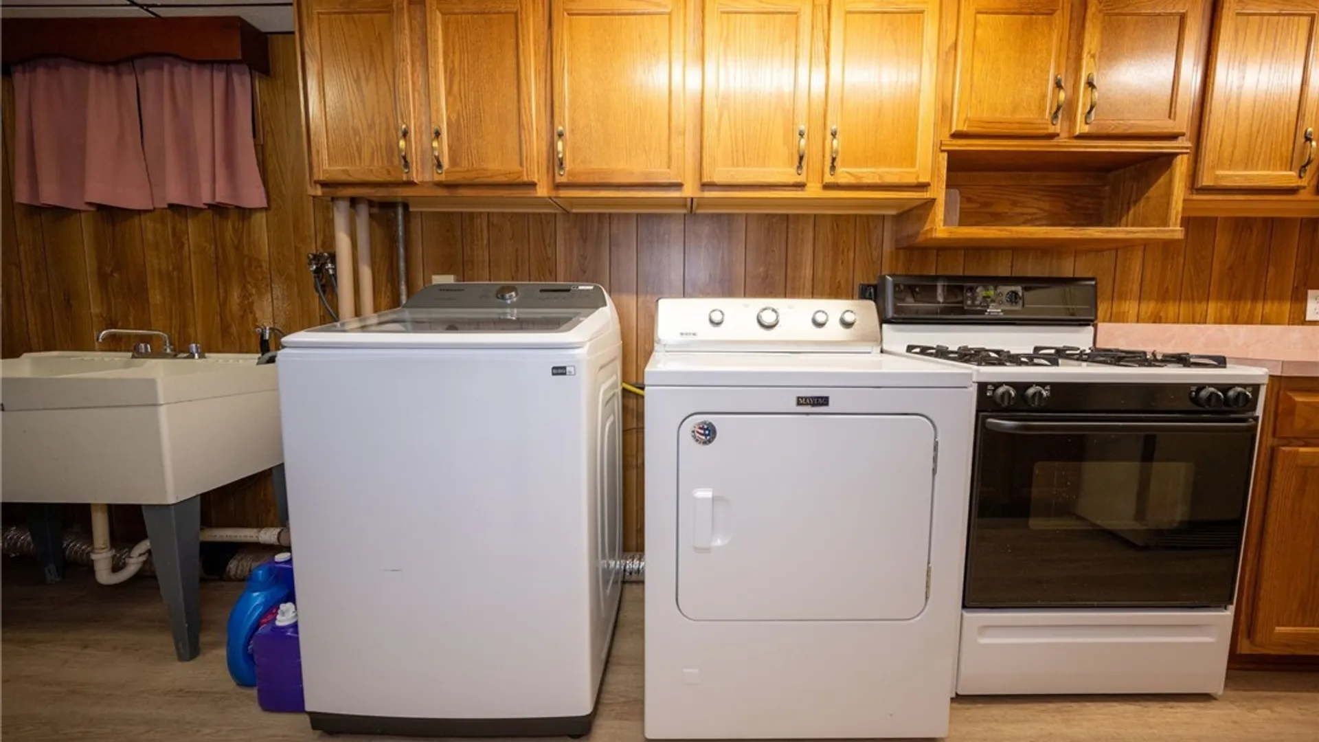 Property at 89 Homeworth Parkway, Cheektowaga, NY 14225 35