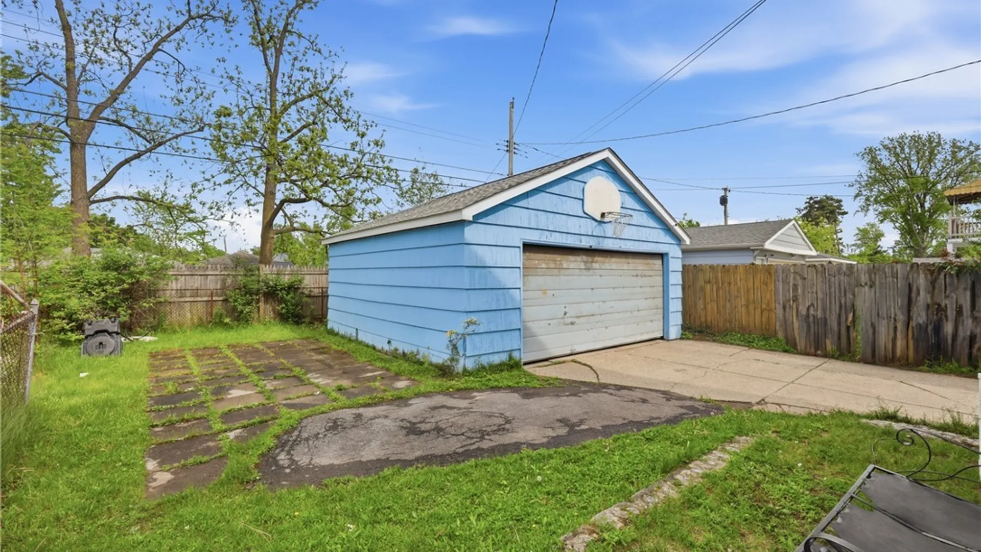 Property at 399 Windermere Boulevard, Amherst, NY 14226 38