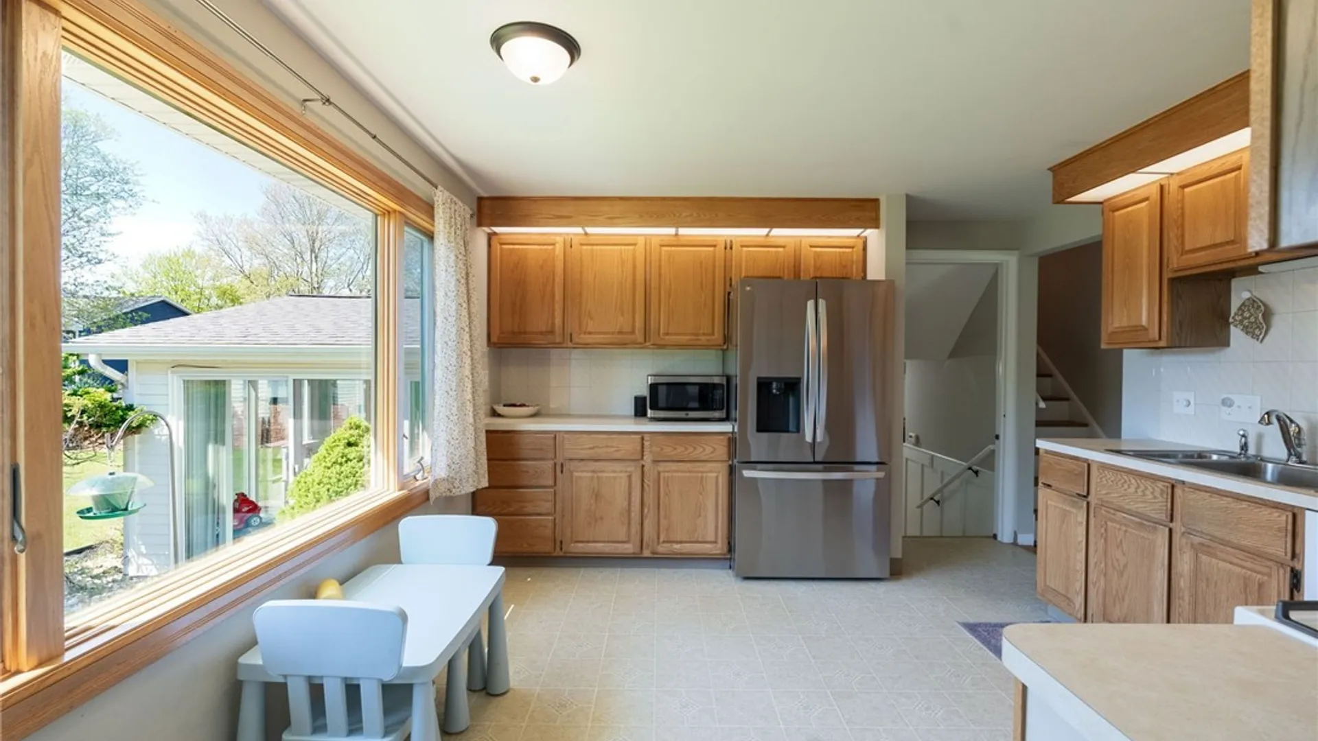 Property at 20 Evanshire Lane, Amherst, NY 14221 10