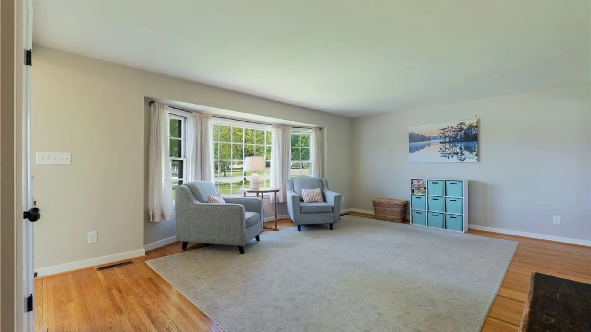Property at 20 Evanshire Lane, Amherst, NY 14221 3