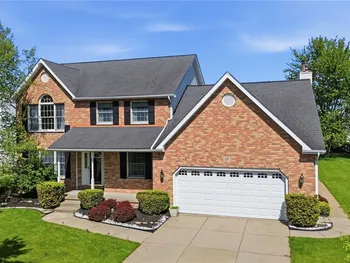 Property at 21 W Royal Hill Drive, Orchard Park, NY 14127
