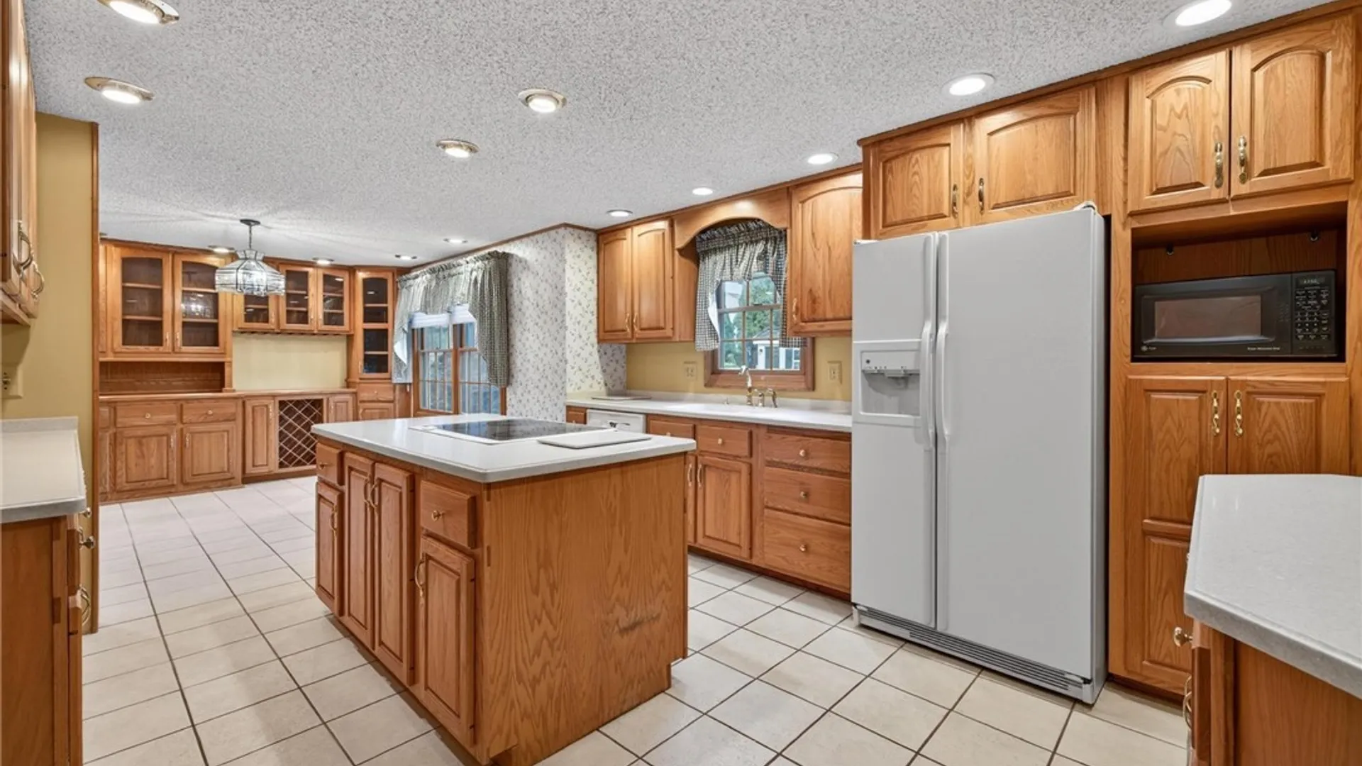 Property at 75 Pine Court, West Seneca, NY 14224 17