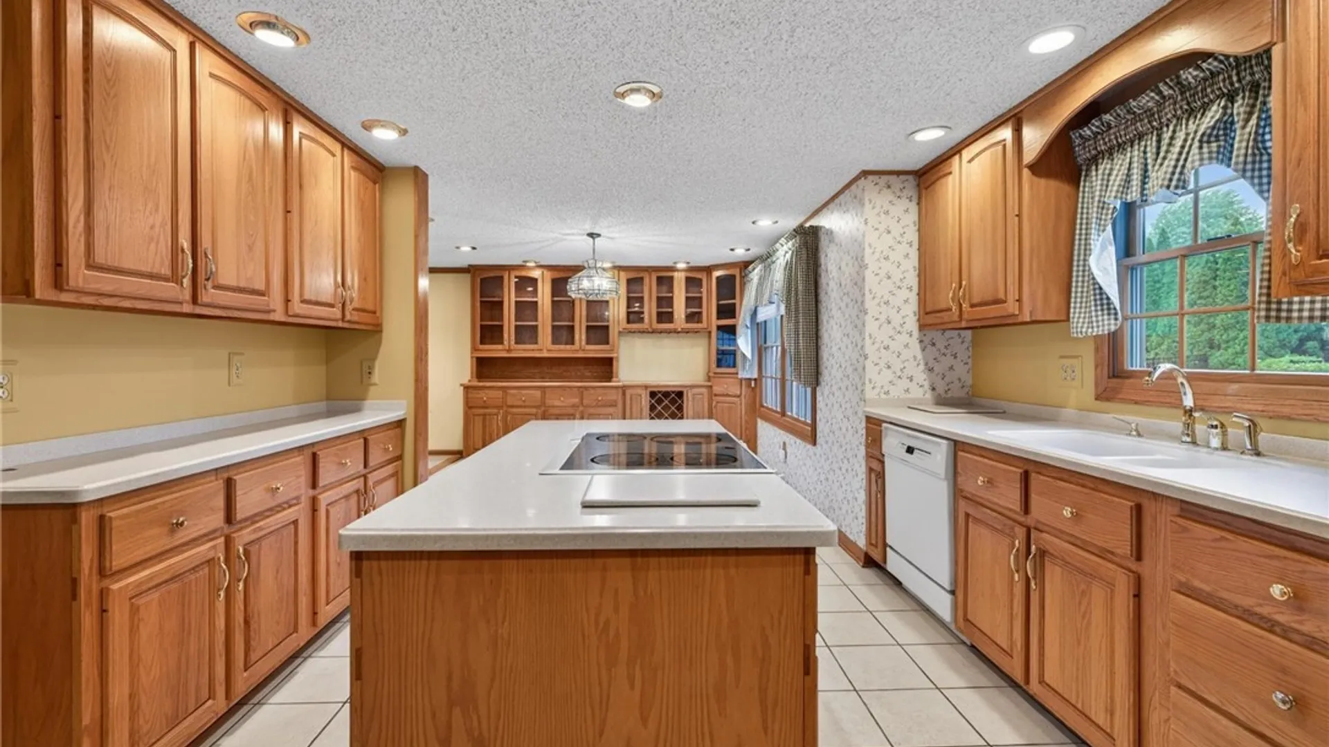 Property at 75 Pine Court, West Seneca, NY 14224 18
