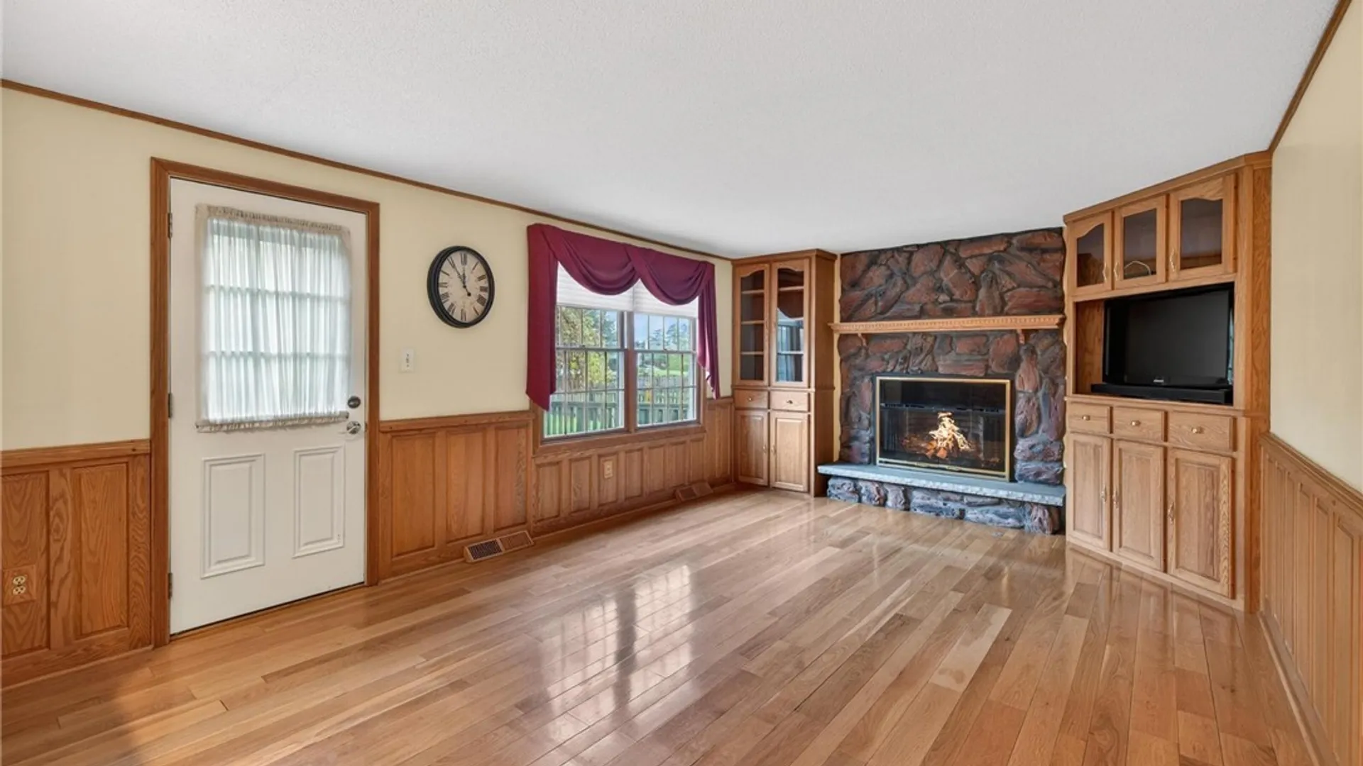 Property at 75 Pine Court, West Seneca, NY 14224 20