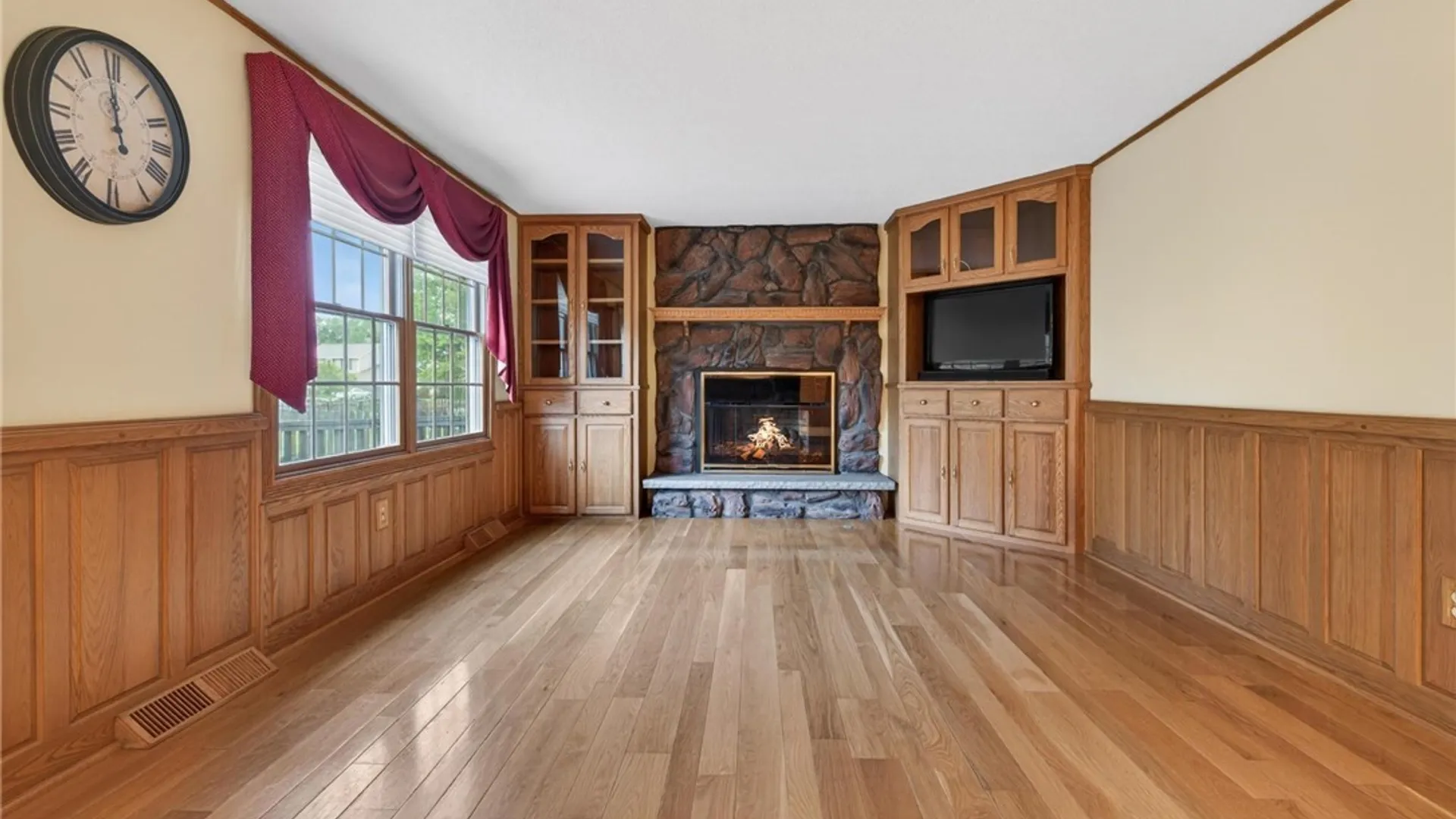 Property at 75 Pine Court, West Seneca, NY 14224 21