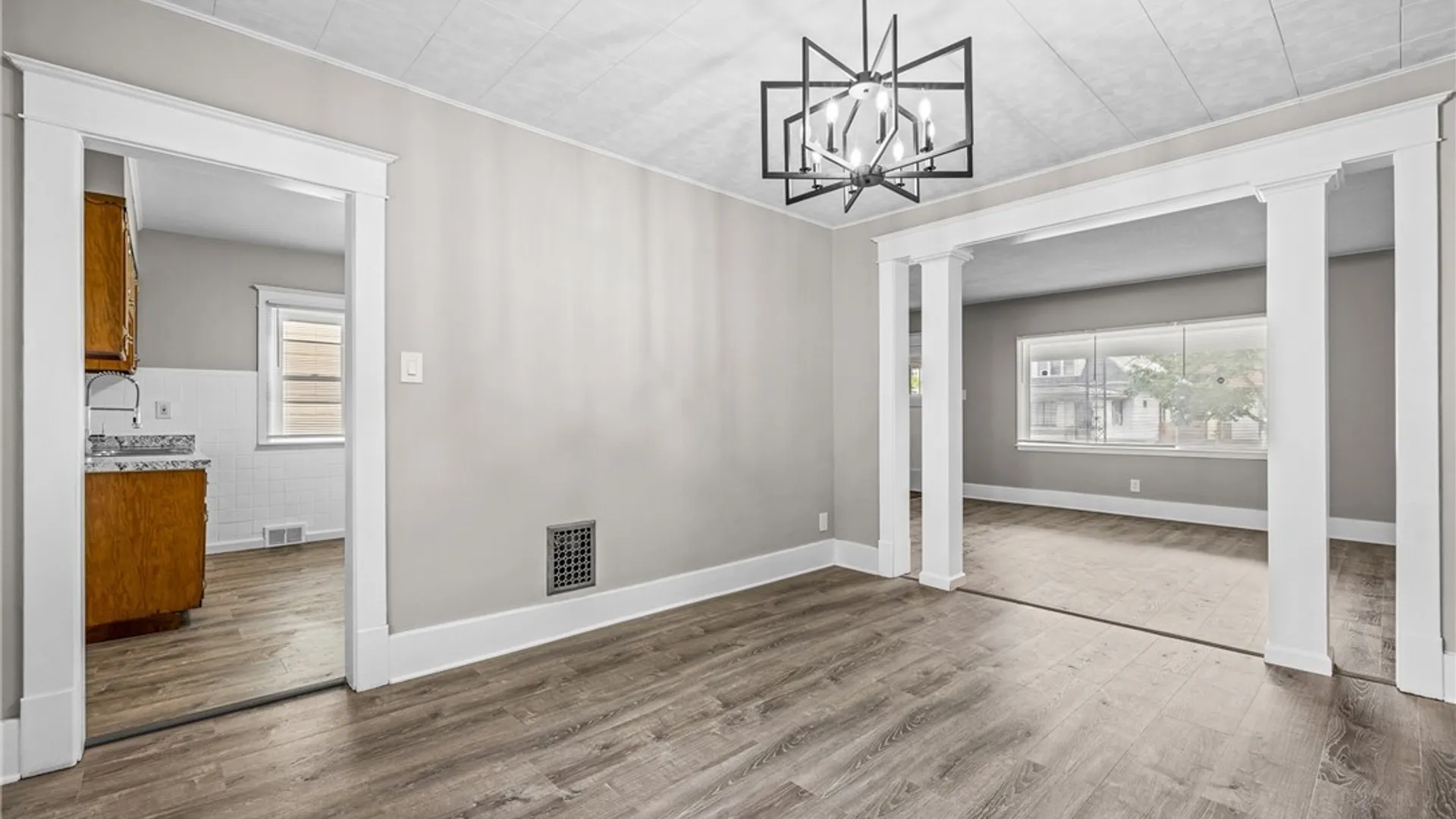Property at 272 Stockbridge Avenue, Buffalo, NY 14215 5