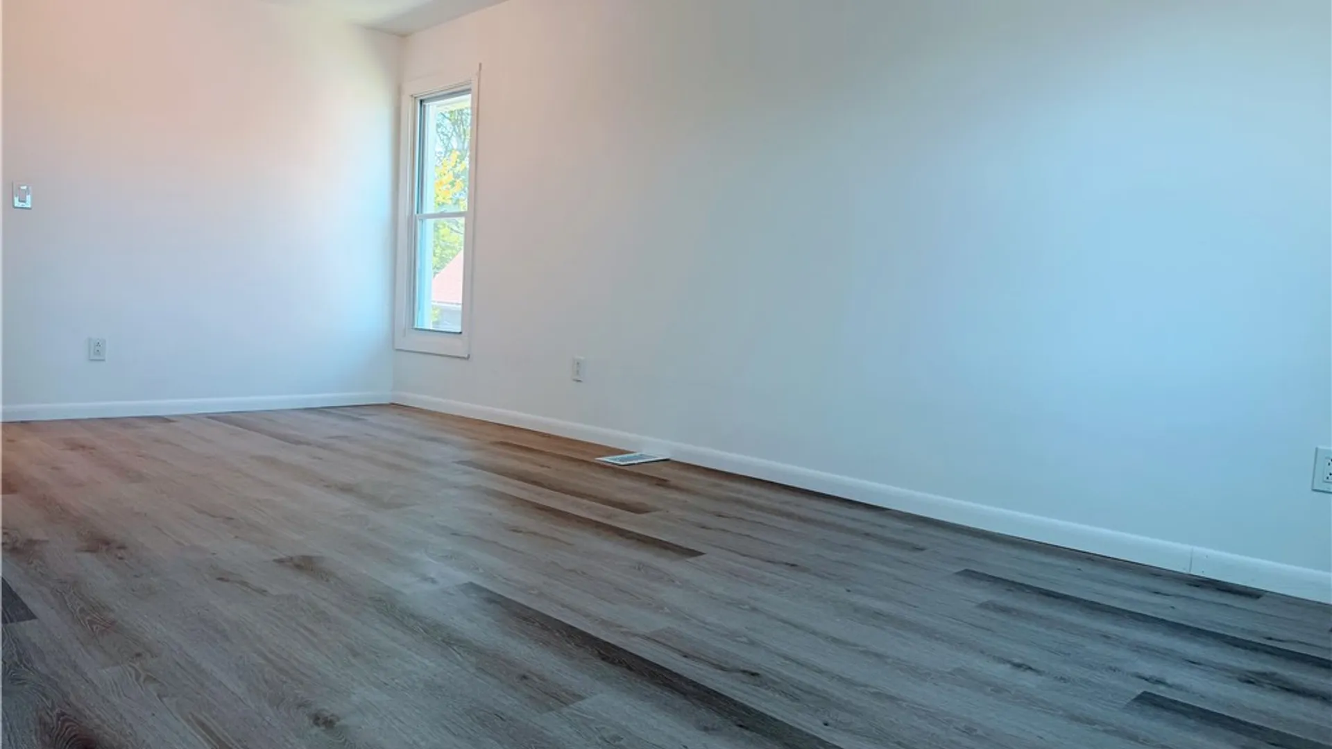 Property at 29 Chamberlain St, Rochester, NY 14609 14