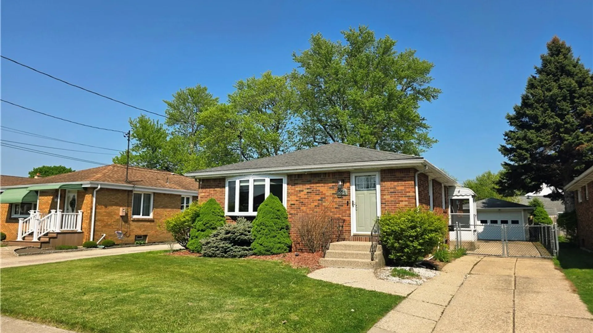 Property at 223 Collins Avenue, West Seneca, NY 14224 2