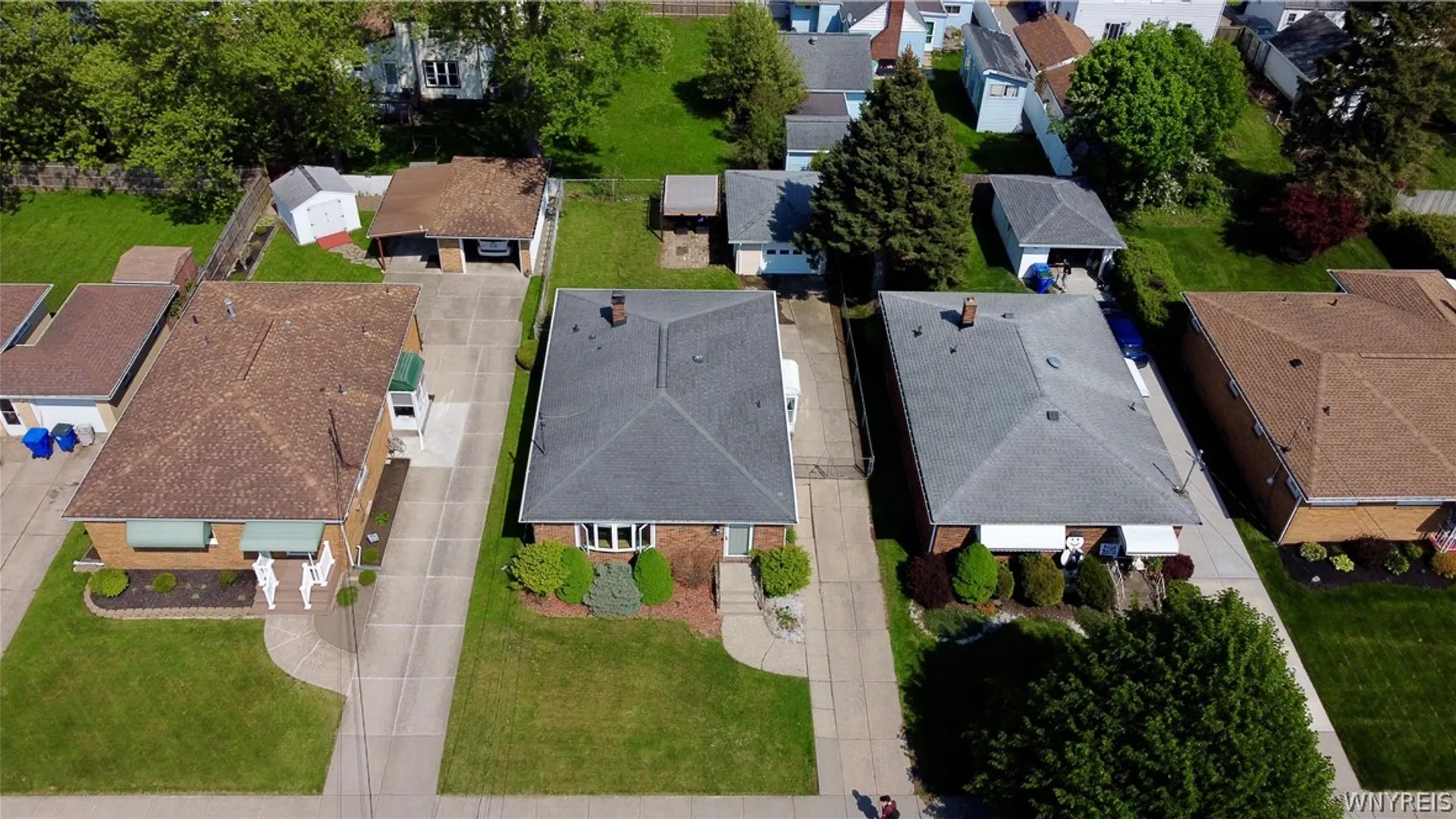 Property at 223 Collins Avenue, West Seneca, NY 14224 29