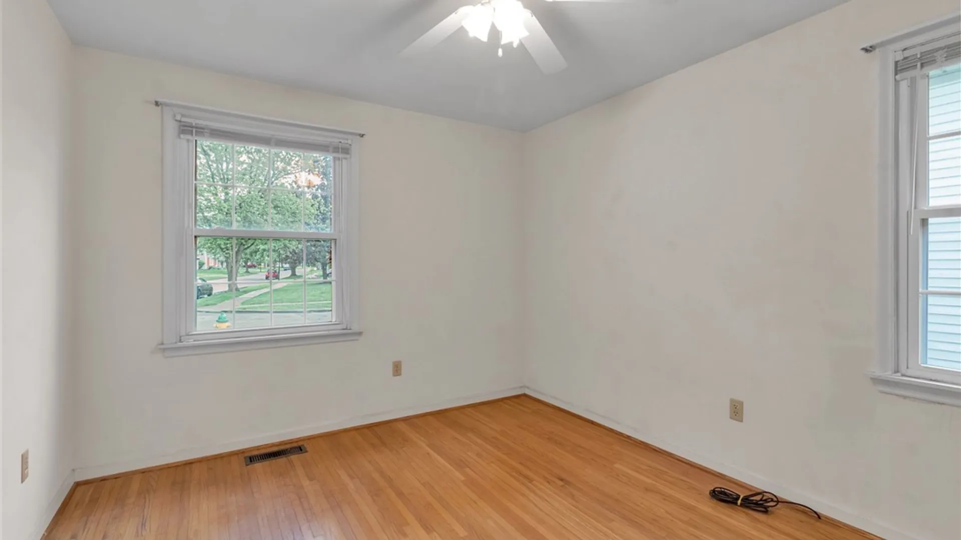 Property at 620 Meadowbrook Drive, North Tonawanda, NY 14120 21