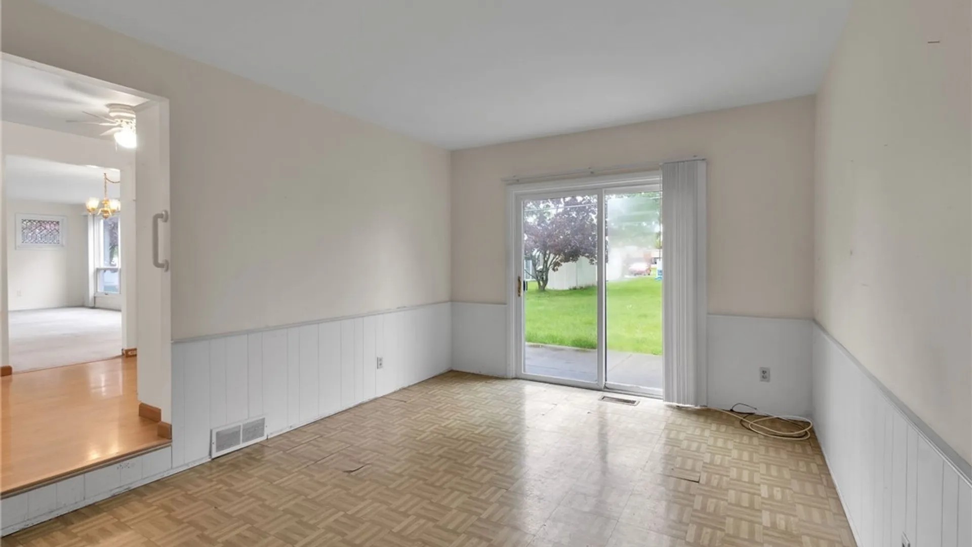 Property at 620 Meadowbrook Drive, North Tonawanda, NY 14120 24