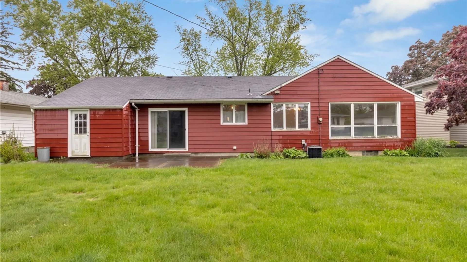 Property at 620 Meadowbrook Drive, North Tonawanda, NY 14120 32