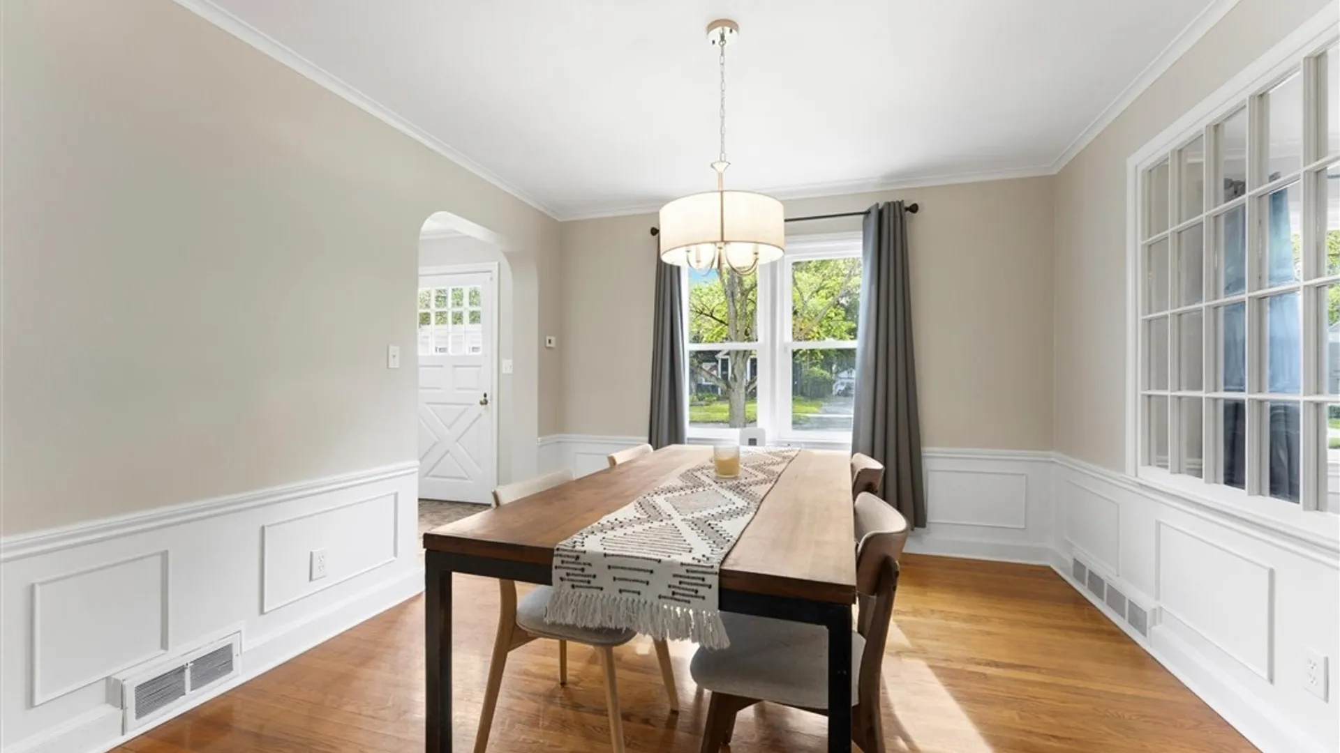 Property at 613 Cumberland Avenue, Syracuse, NY 13210 8