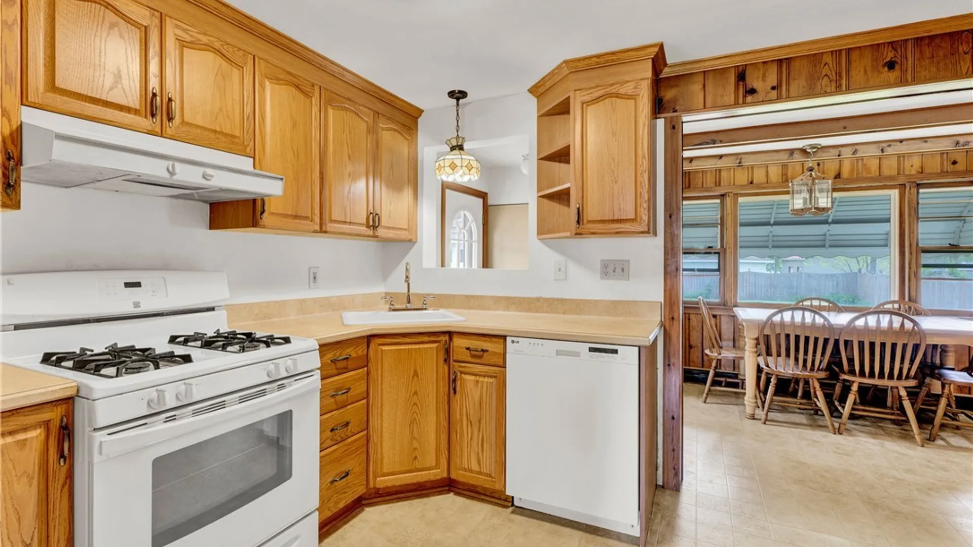 Property at 235 Yeager Drive, Cheektowaga, NY 14225 3