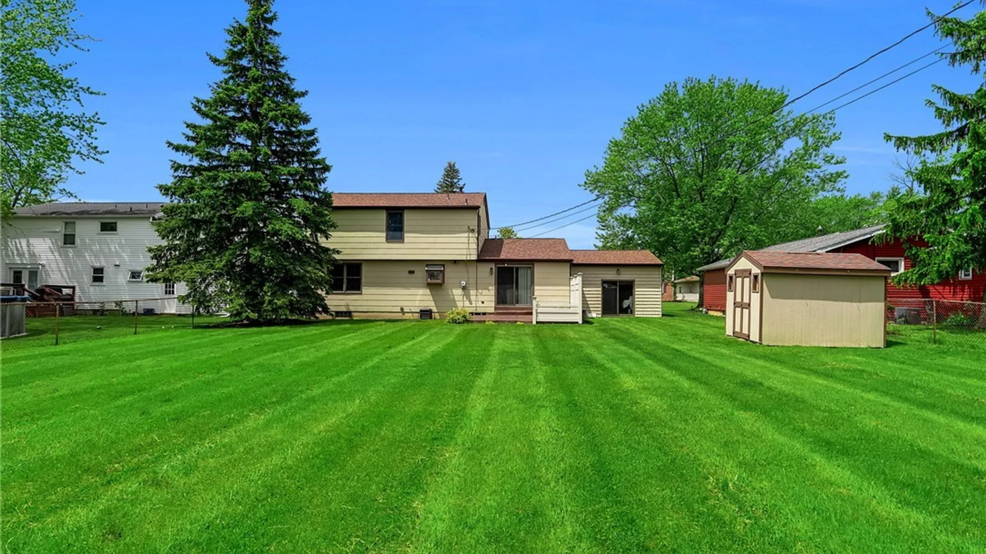 Property at 37 Villa Maria Road, West Seneca, NY 14224 4