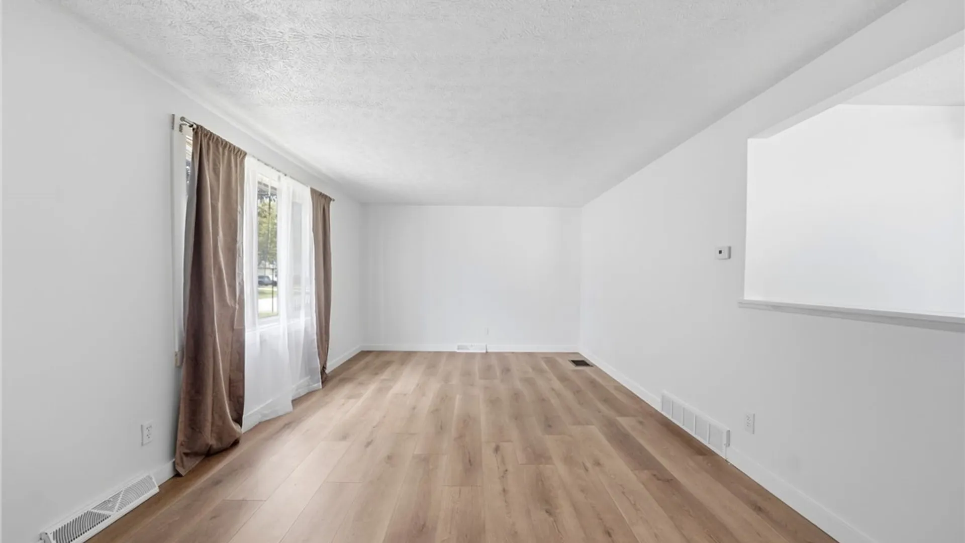 Property at 59 Audet Drive, Cheektowaga, NY 14227 25