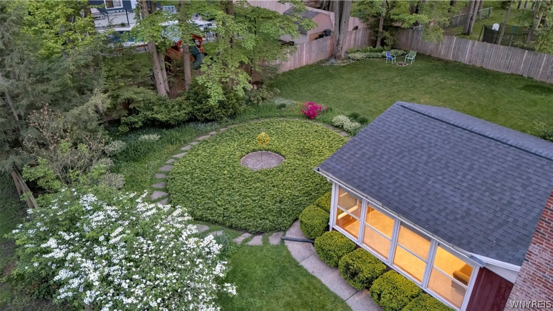 Property at 8 Forsythia Court, Orchard Park, NY 14127 48