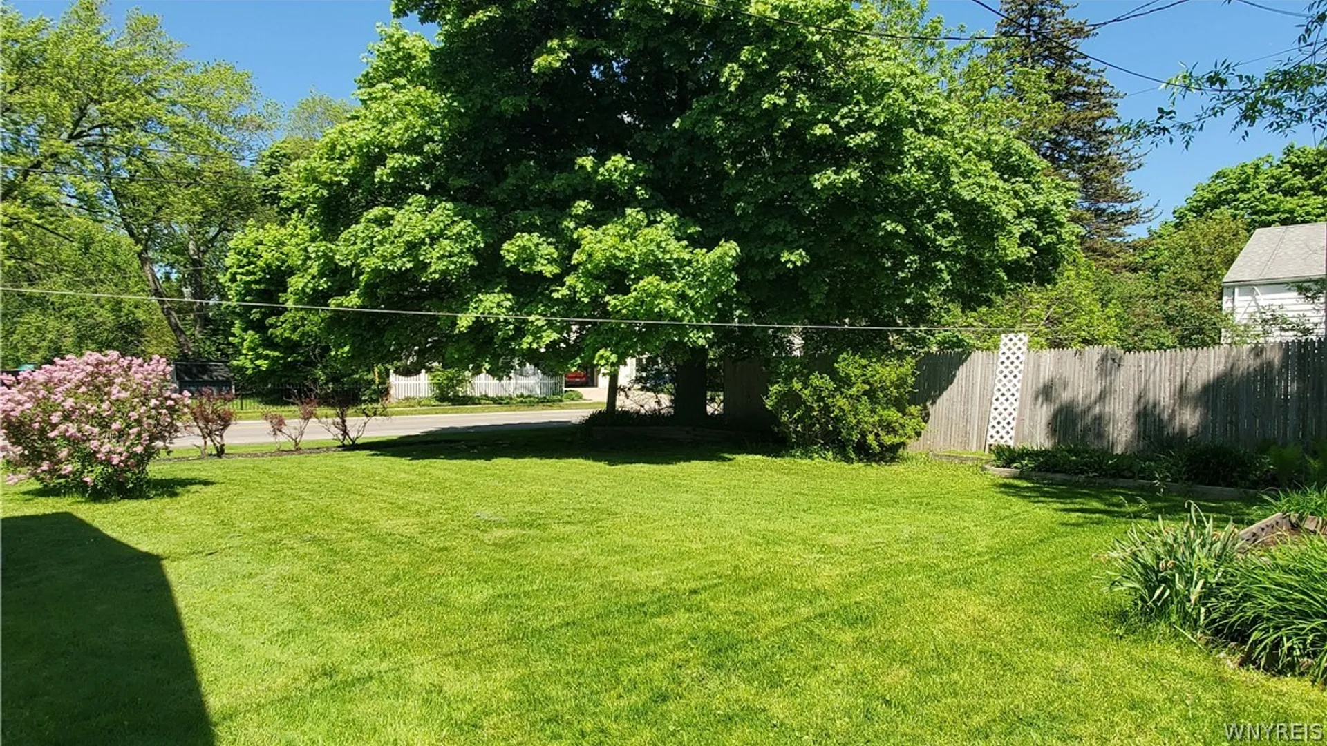 Property at 464 Roycroft Boulevard, Amherst, NY 14225 39