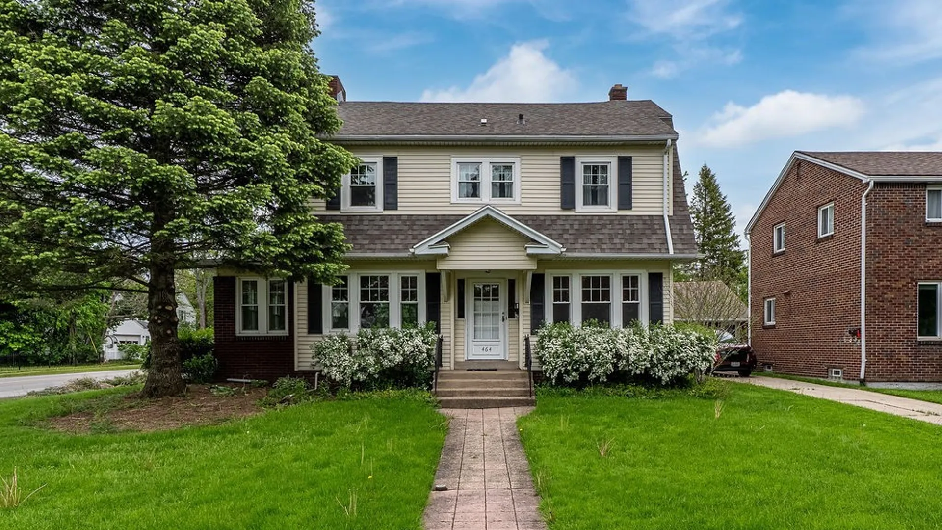 Property at 464 Roycroft Boulevard, Amherst, NY 14225 4