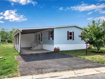 Property at 1227 Parkwood Drive, Lockport Town, NY 14094
