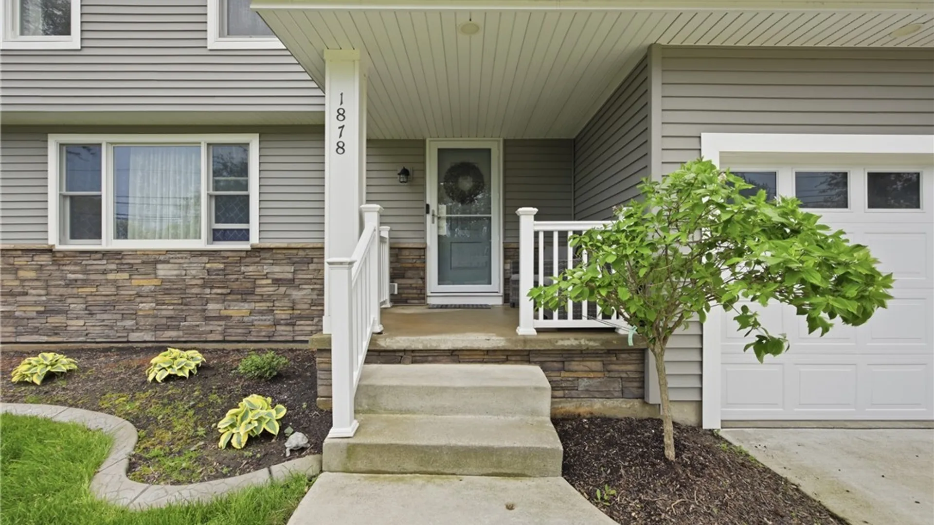 Property at 1878 Bedell Road, Grand Island, NY 14072 3