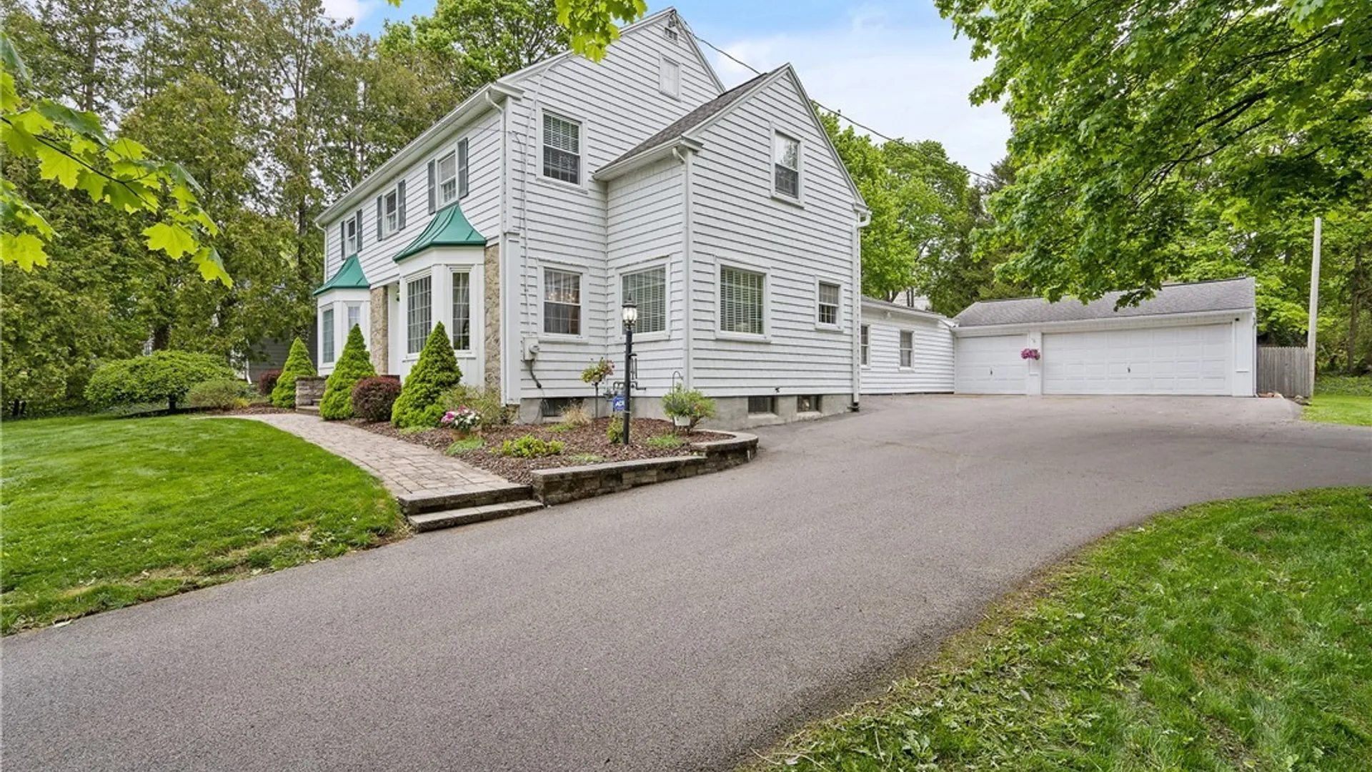 Property at 8 Lyndon Road, DeWitt, NY 13066 2