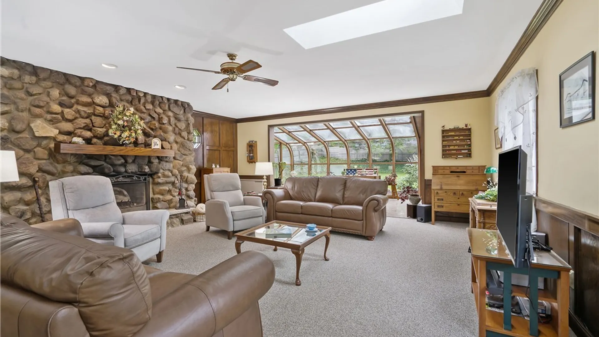 Property at 8 Lyndon Road, DeWitt, NY 13066 20