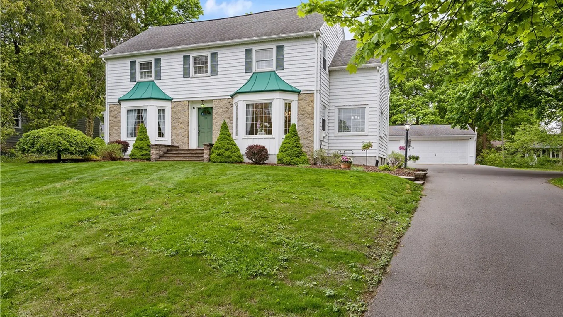 Property at 8 Lyndon Road, DeWitt, NY 13066 40