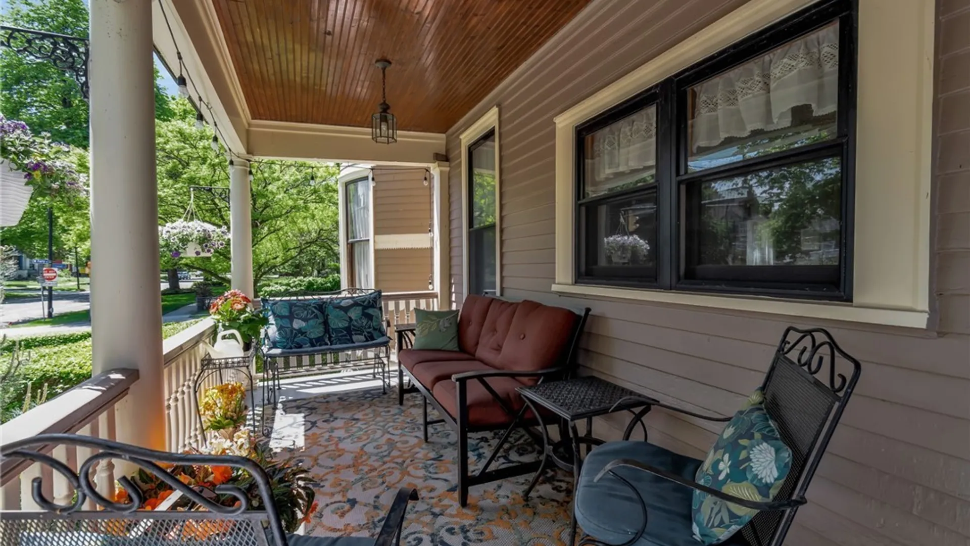 Property at 482 Linwood Avenue, Buffalo, NY 14209 5